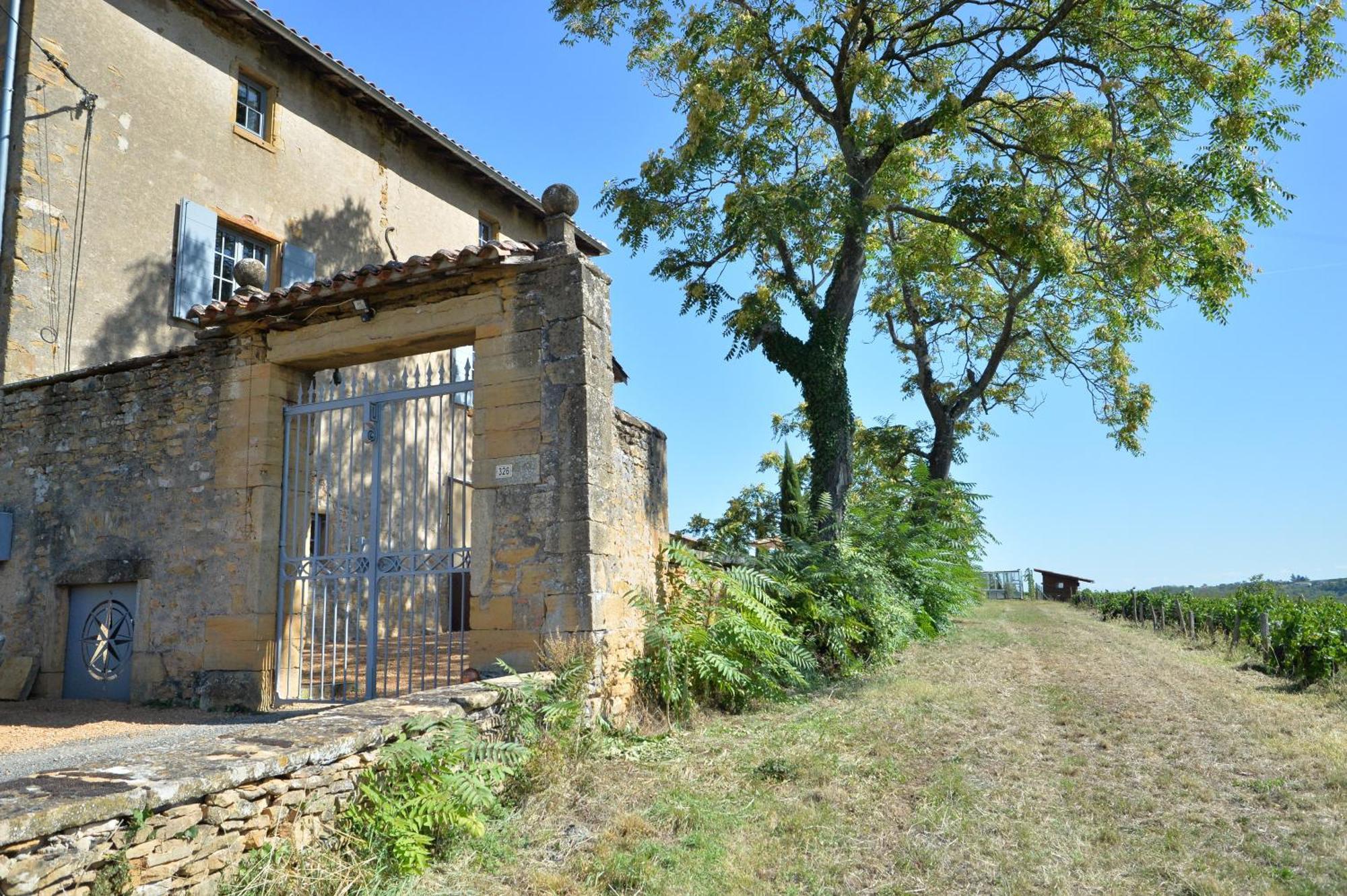 Le Clos Zelie Pouilly-le-Monial 외부 사진